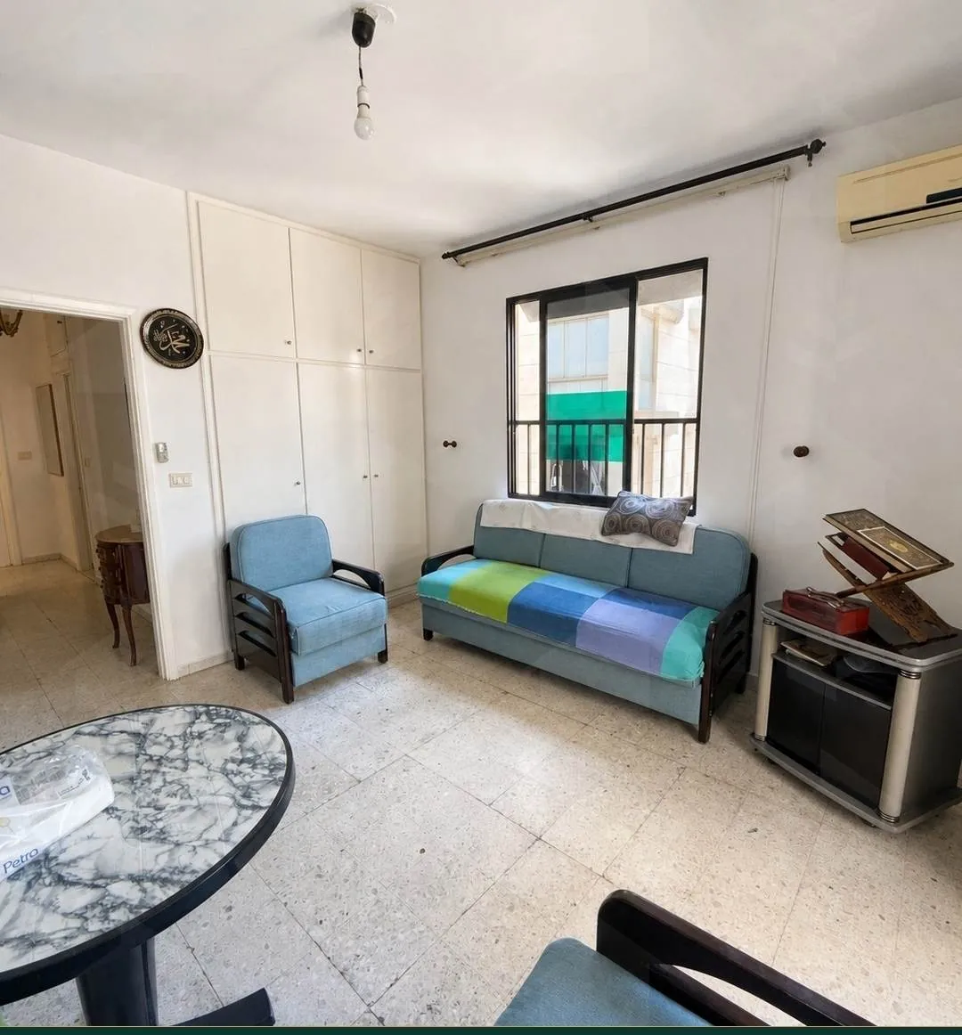 146 m² apartment on Mohammad Hout Street, Ras El Nabaa, Beirut — photo 4