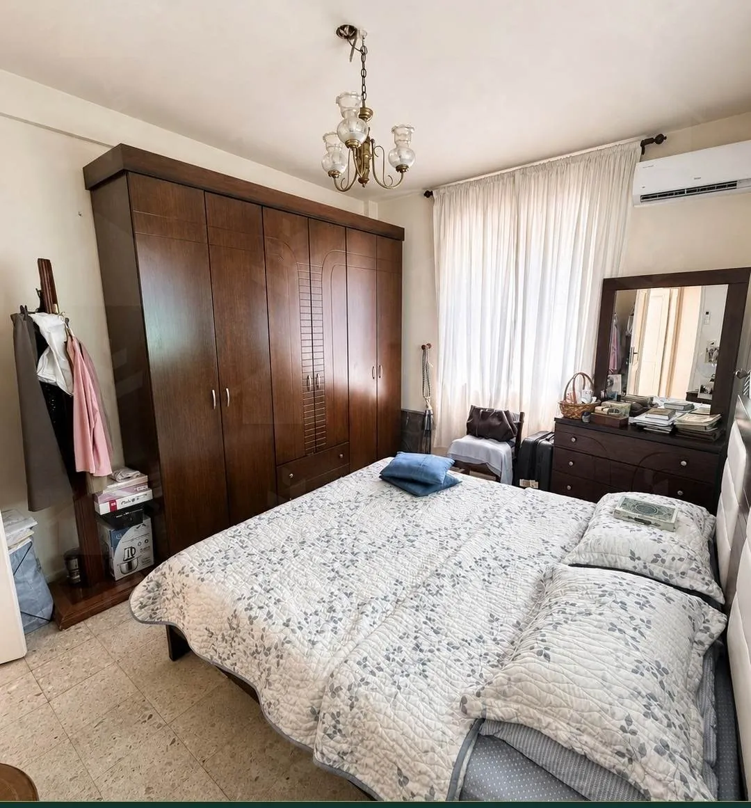 146 m² apartment on Mohammad Hout Street, Ras El Nabaa, Beirut — photo 5