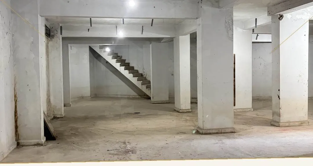 320 m² Warehouse for Rent in Achrafieh — Near Geitawi Hospital, Beirut