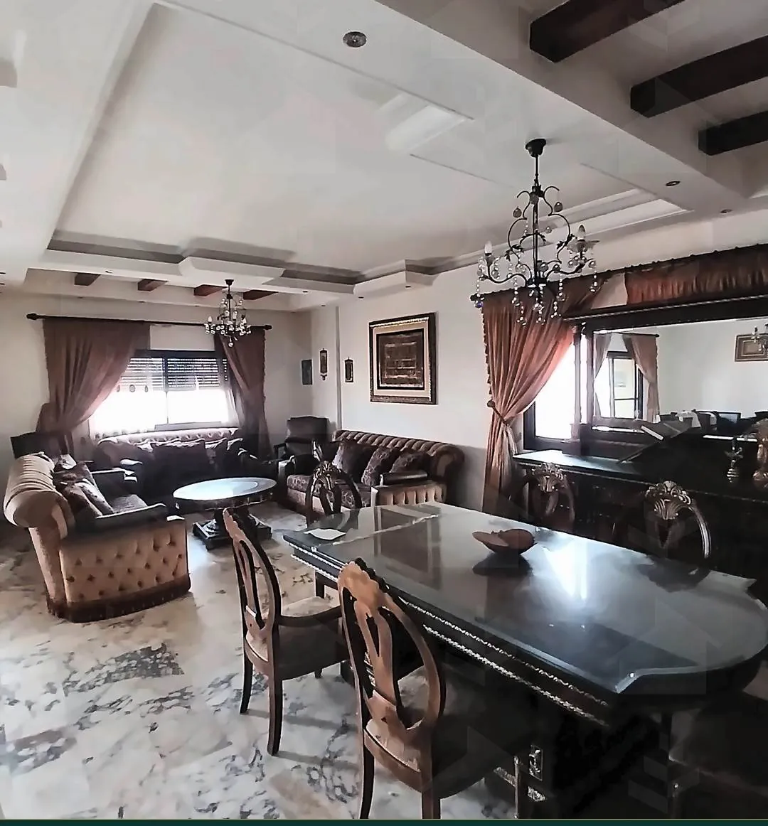 265 m² Apartment for Sale on Tariq Al Matar, Haret Hreik — Salons, Maid's Room and Parking — photo 2