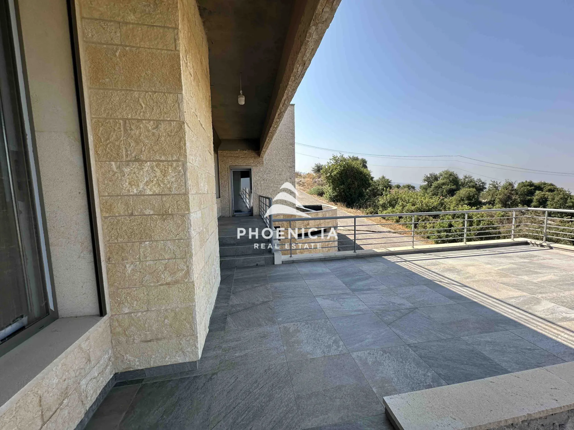 Villa for sale in Bejjeh, Lebanon — الصورة 10