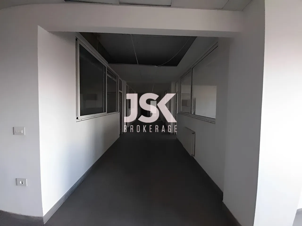 Commercial Building for sale in Mkalles, Lebanon — الصورة 3