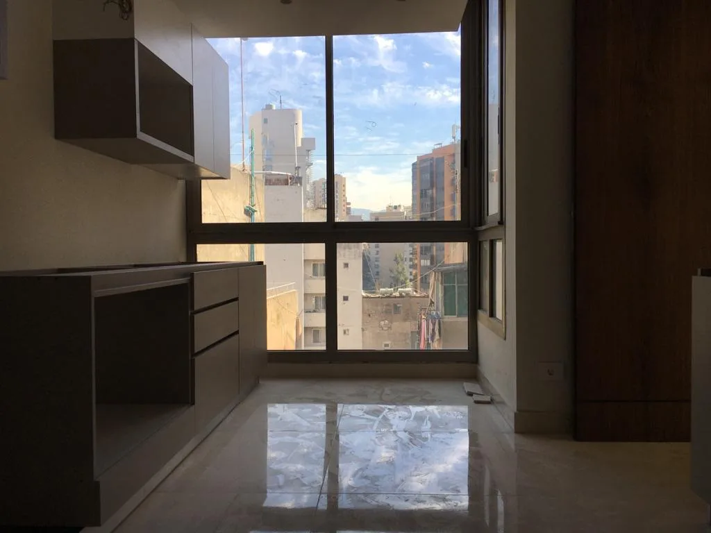 Apartment for Sale in Achrafieh, Beirut, Lebanon — الصورة 5