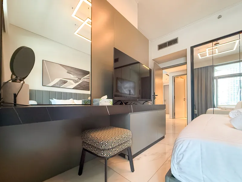 Prime Location, 1 BR Apartment, Mag 318 / 38