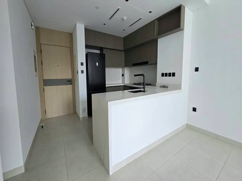 Prime Location, Apartment for Rent, H-Three by Aurora — الصورة 2