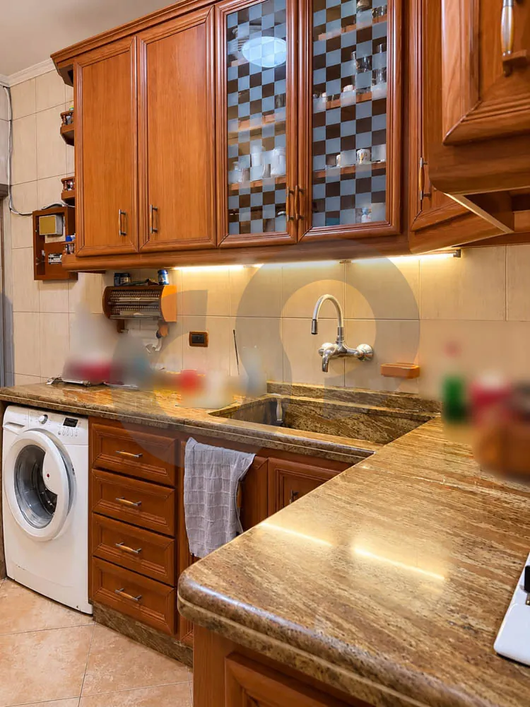 Well-maintained/suitable for living and investment/Tariq El Jdideh,BEIRUT — الصورة 3