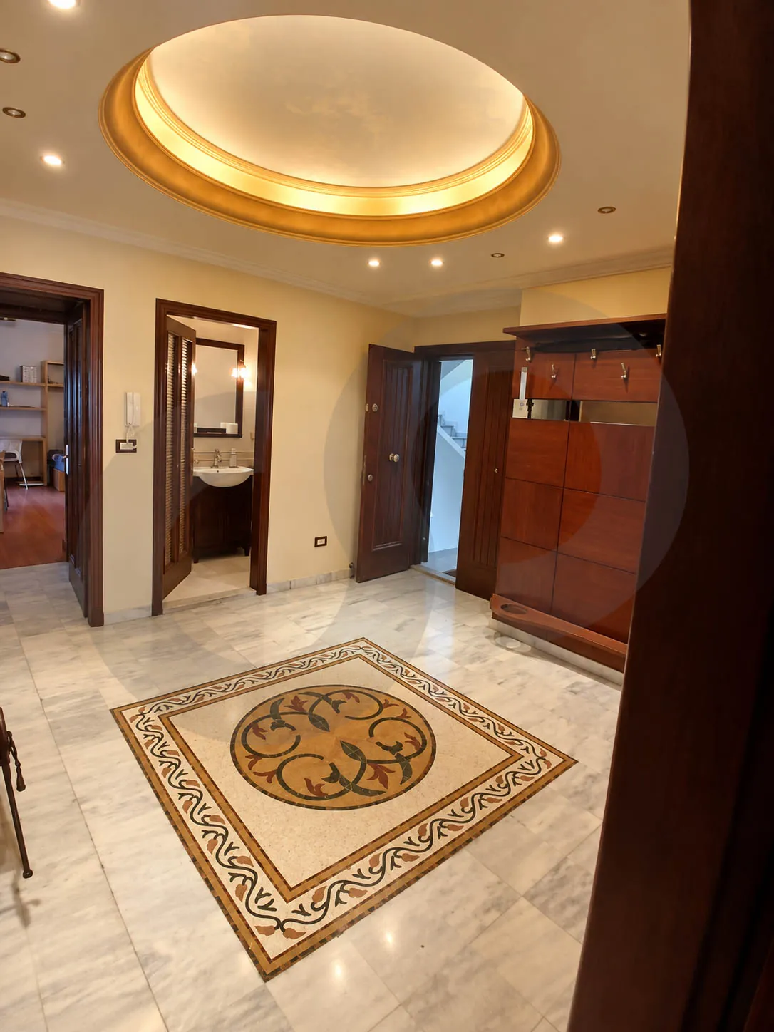 Spacious apartment for sale/Fully furnished/Very well-maintained building/AL ZARIF-BEIRUT — الصورة 2