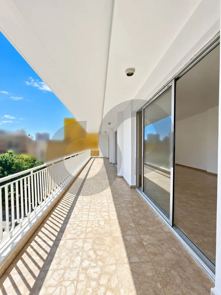 Spacious 350 sqm/high floor/ very well maintained building/RAS BEIRUT,BEIRUT — photo 2