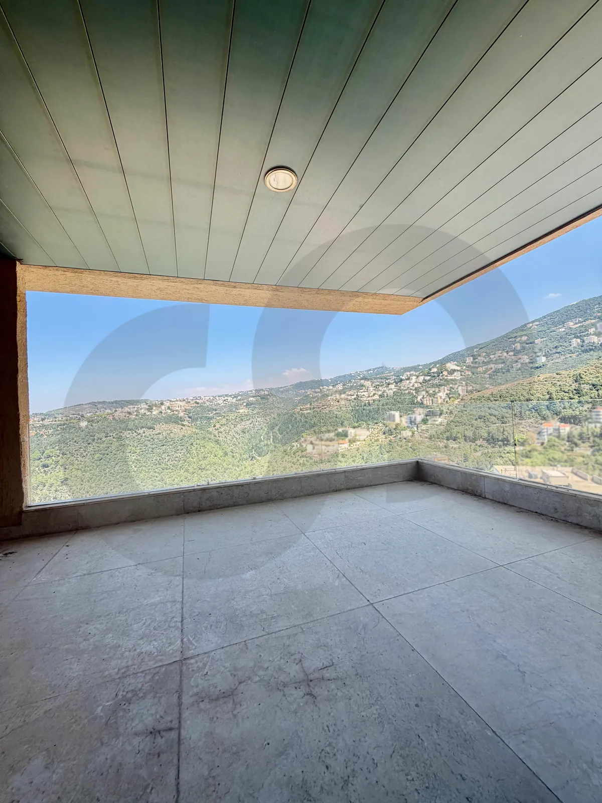 Brand New Duplex/Located in a calm area/unobstructed mountain view/FATQA-KESEROUAN — الصورة 2