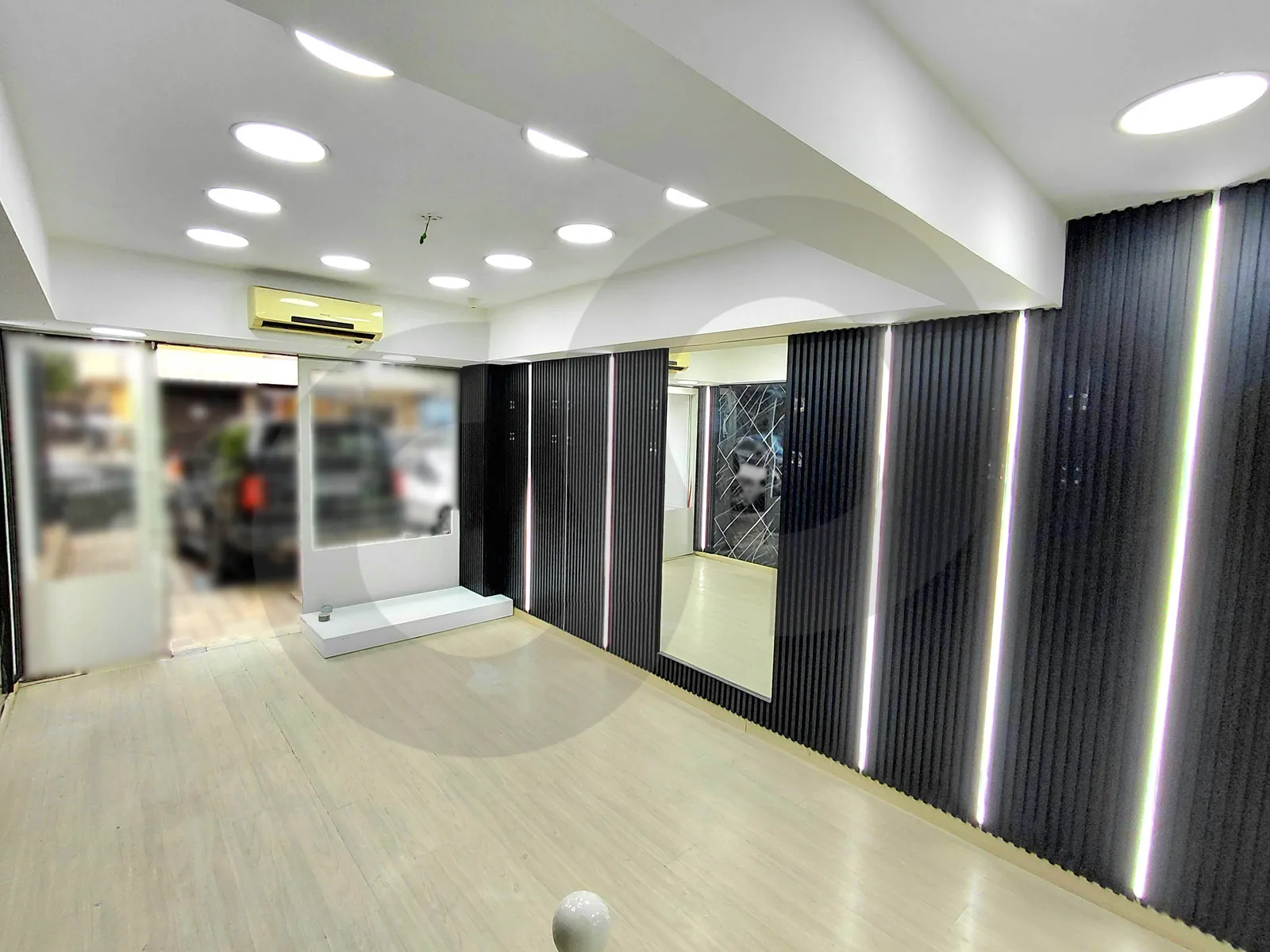Shop for sale/Prime Location/Highway and market access/ZALKA-METN — photo 2