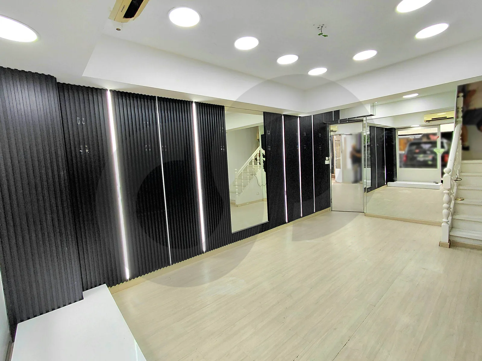 Shop for sale/Prime Location/Highway and market access/ZALKA-METN — photo 3