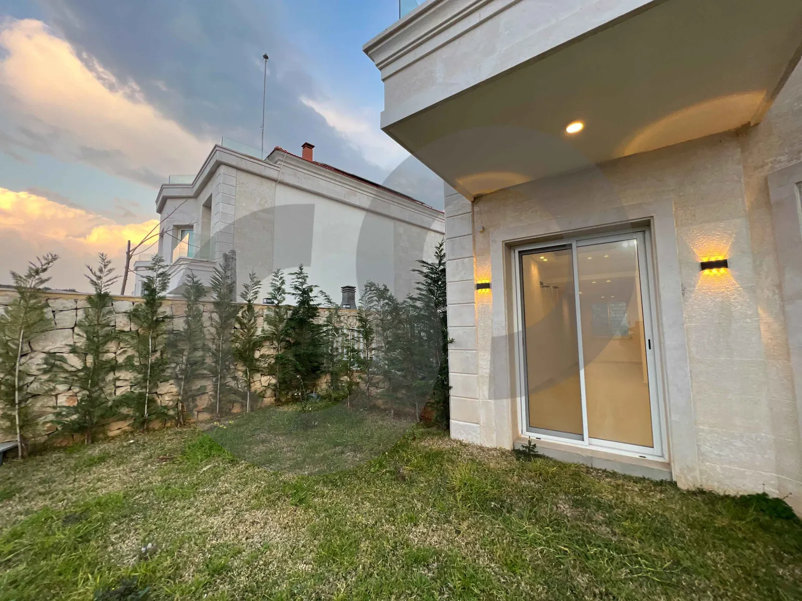 VILLA/Ready to move in overlooking sea view/Medyar,CHOUF — photo 3