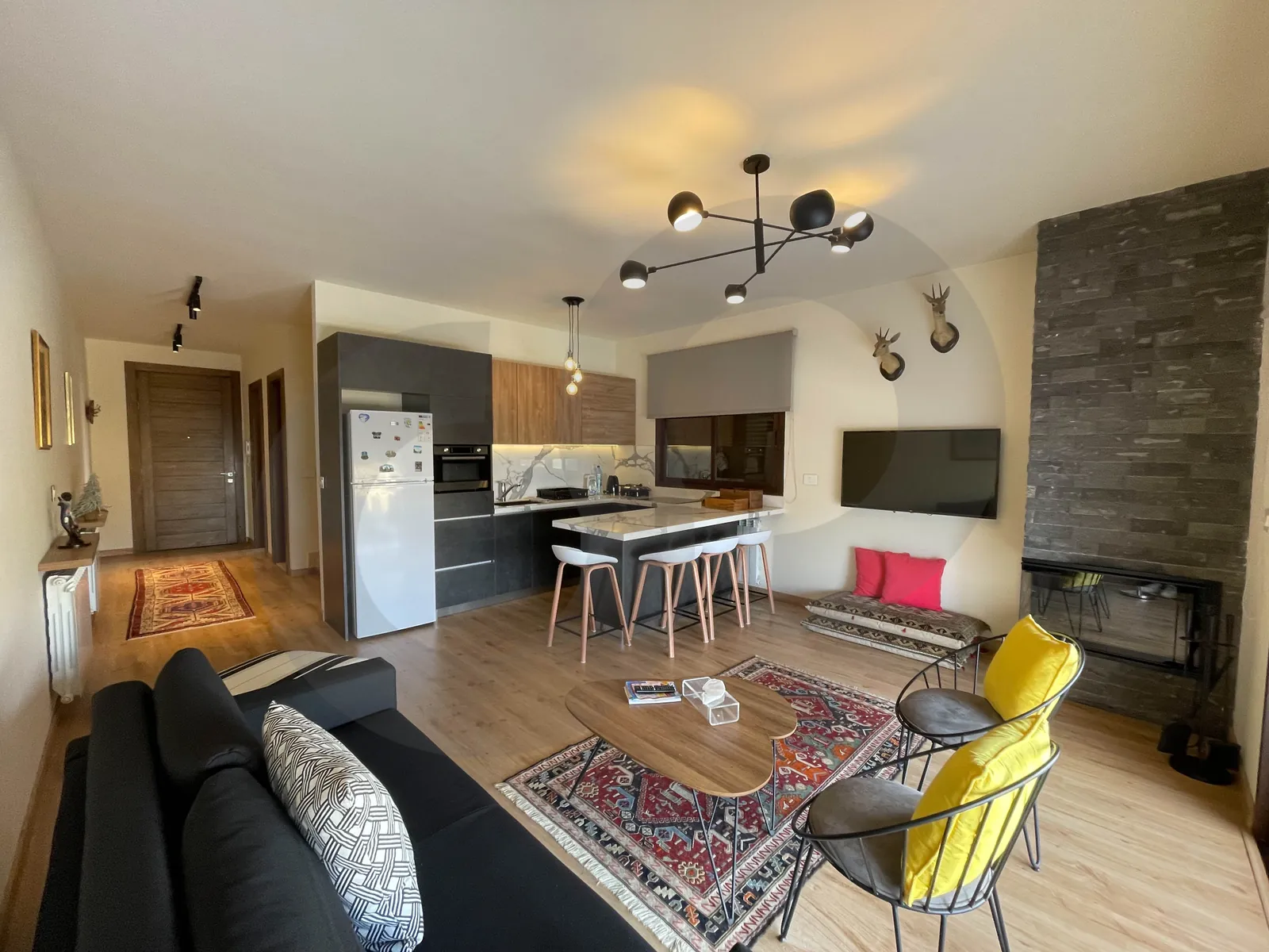 Chalet for sale/Fully furnished/Prime location/Ready to move in/KFARDEBIAN-KESEROUAN — الصورة 2