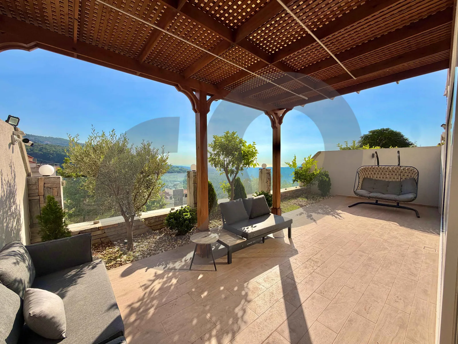 PRIME LOCATION/CALM STREET WITH AN OPEN VIEW/BSALIM,METN