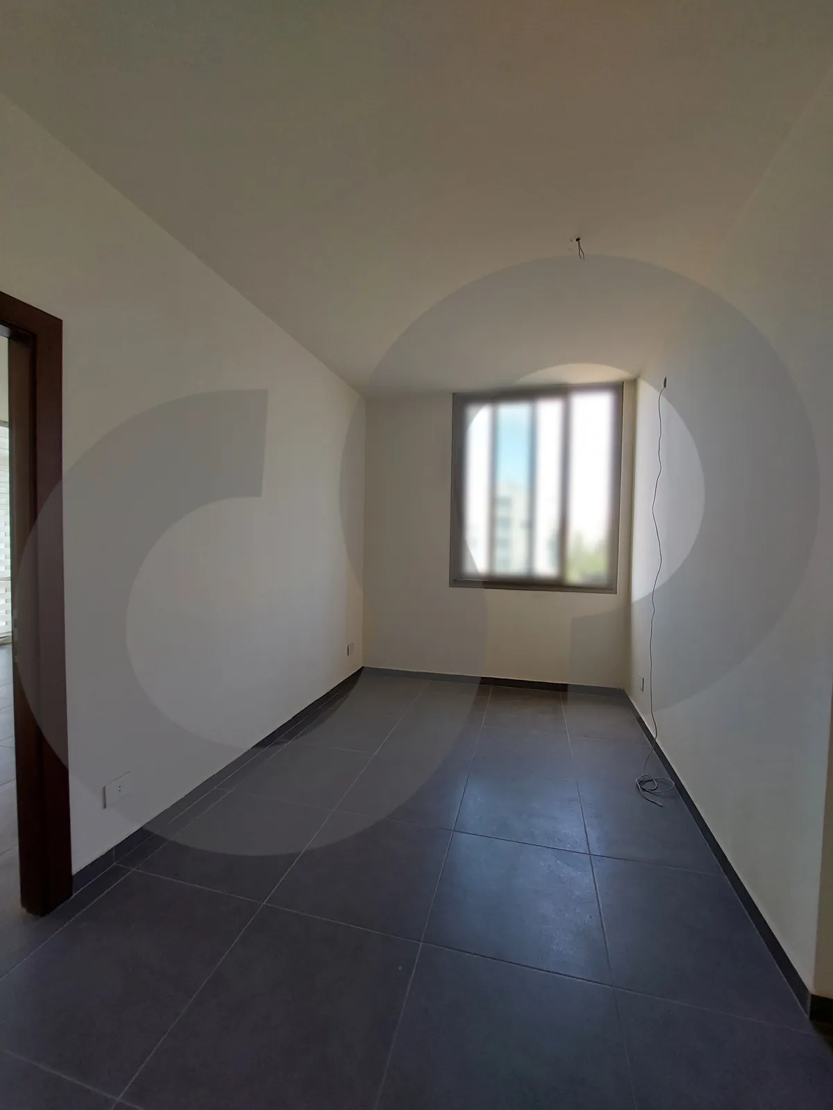 RENTAL OFFICE/strategic location close to all services/JBEIL — photo 2