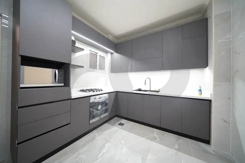 Apartment for sale/Prime Location/Fully Renovated/CARACAS-BEIRUT — الصورة 3