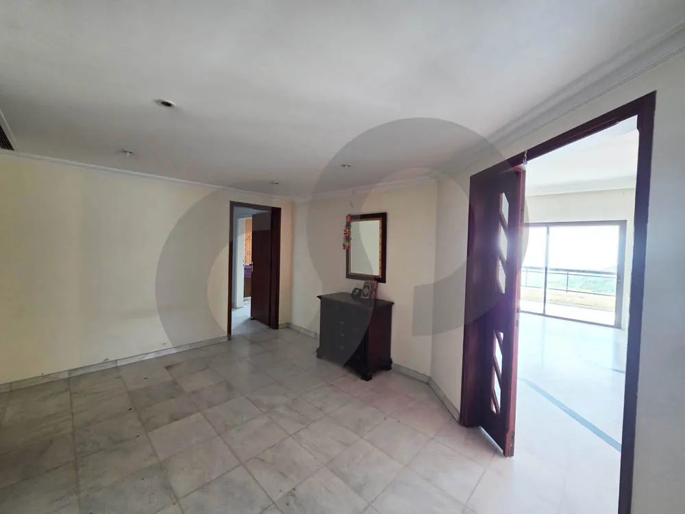 open view/spacious /well-maintained building/full security/jamhour,baabda — الصورة 3