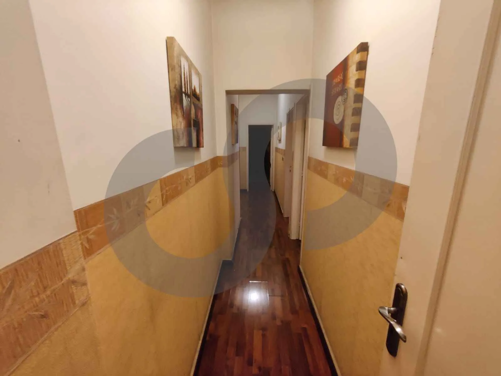 Well-maintained Building/Spacious Apartment/BATRAKIEH,BEIRUT — الصورة 2