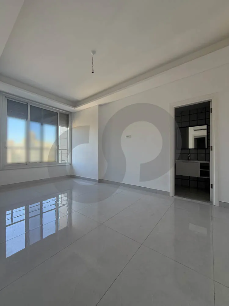 new building/HIGH FLOOR/GYM/Prime location/ACHRAFIEH,BEIRUT — الصورة 2