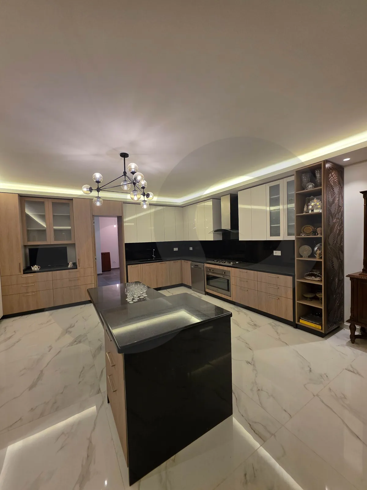 Luxurious Apartment For Sale/Prime Location/Calm Area/ Unobstructed View/QENNEBET BROUMMANA-METN — الصورة 2
