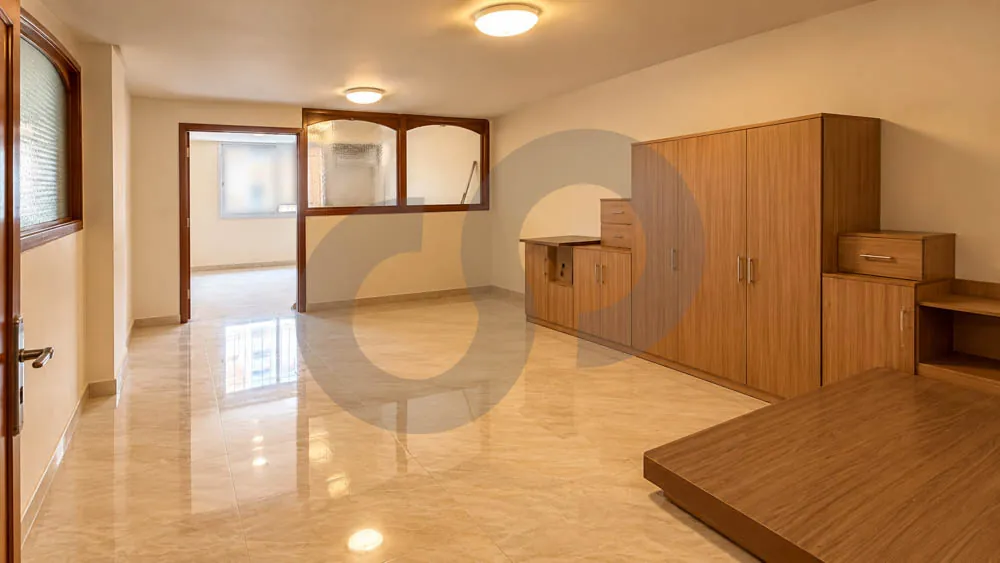 Multi-Room Office/functional layout/convenient access/ Mar Elias, Beirut — photo 2