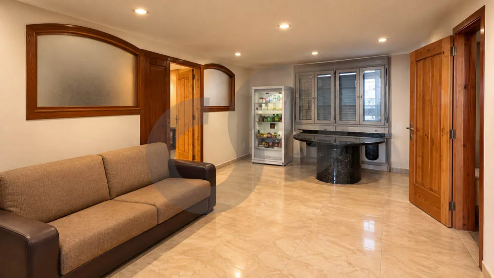 Multi-Room Office/functional layout/convenient access/ Mar Elias, Beirut — photo 3