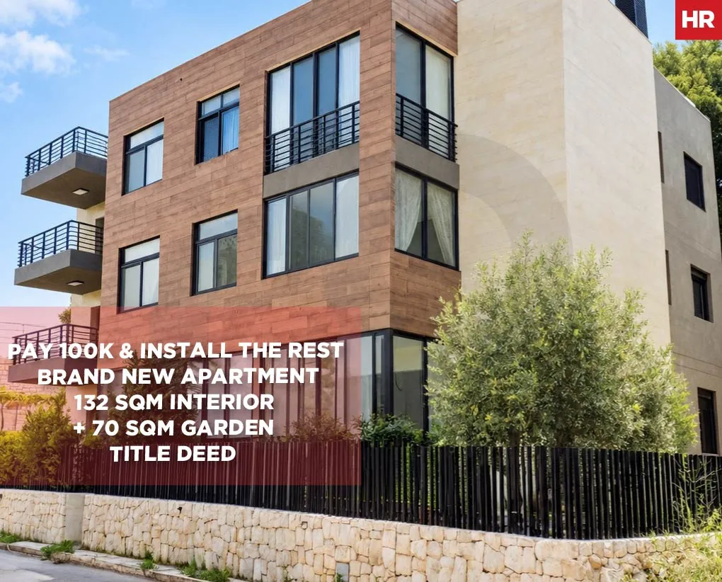 Introducing a brand new apartment nestled within a magnificent building in a very calm area inside Kortada