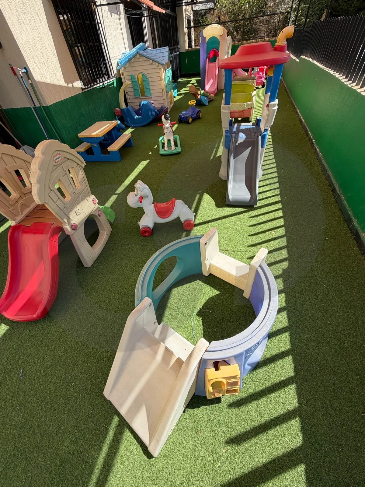 Nursery,garderie for rent/fully equipped And furnished/HARET EL BALLANEH-METN — الصورة 2