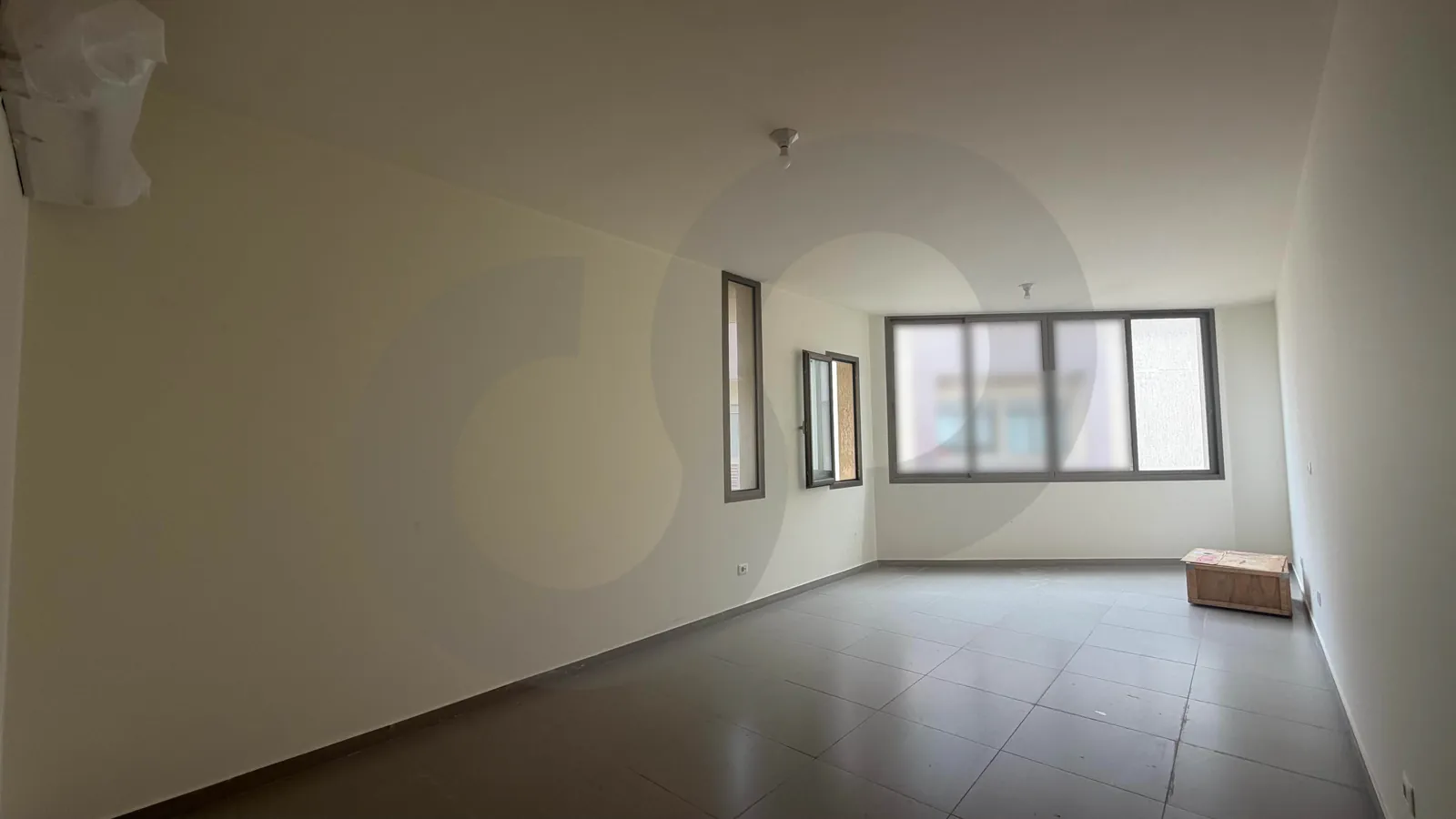 40 SQM Office for rent/Prime location/HADATH-BAABDA — الصورة 2