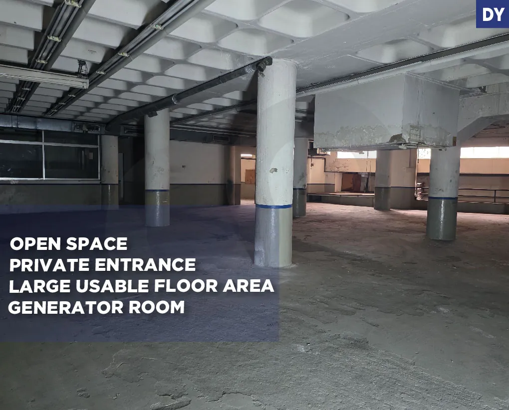 warehouse/LARGE USABLE FLOOR AREA / GENERATOR ROOM/conference room/Private entrance /ZOUK MOSBEH,KESEROUAN