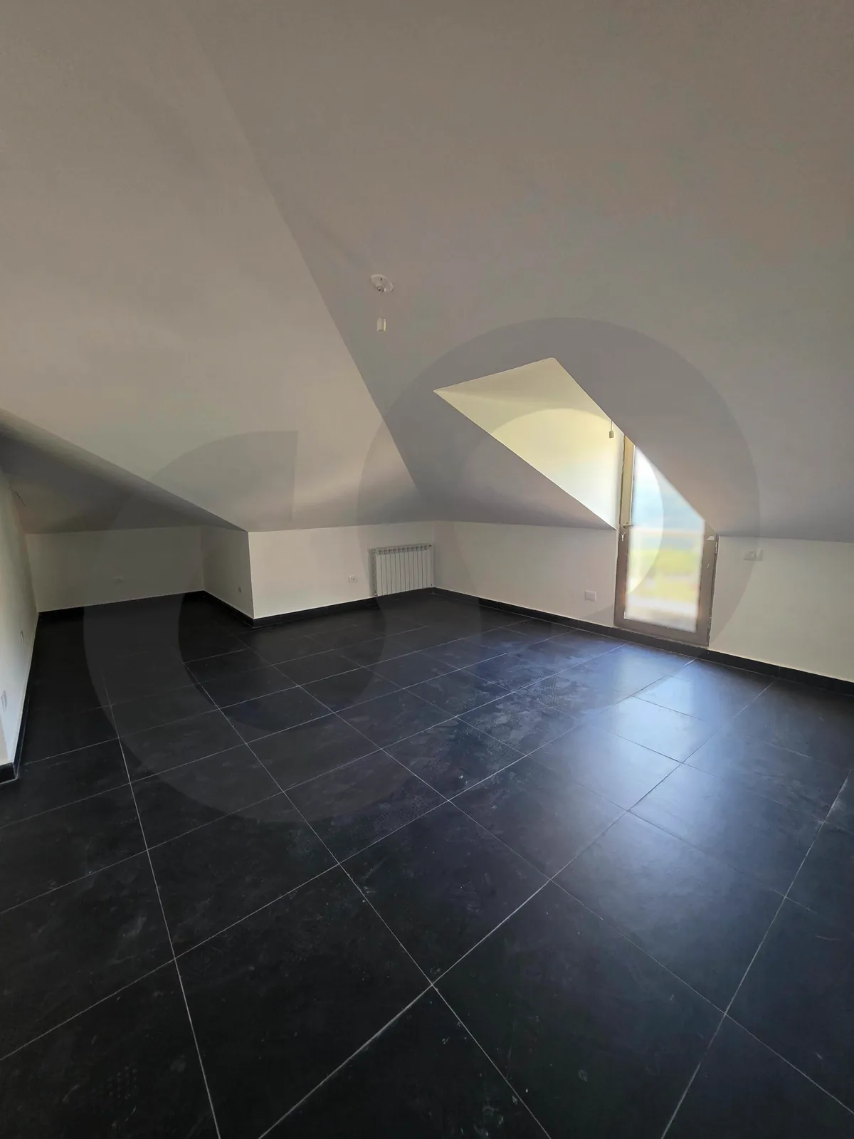 ultra-luxurious duplex For sale/Unobstructed Mountain View/JOURET AL BALLOUT-METN — الصورة 3