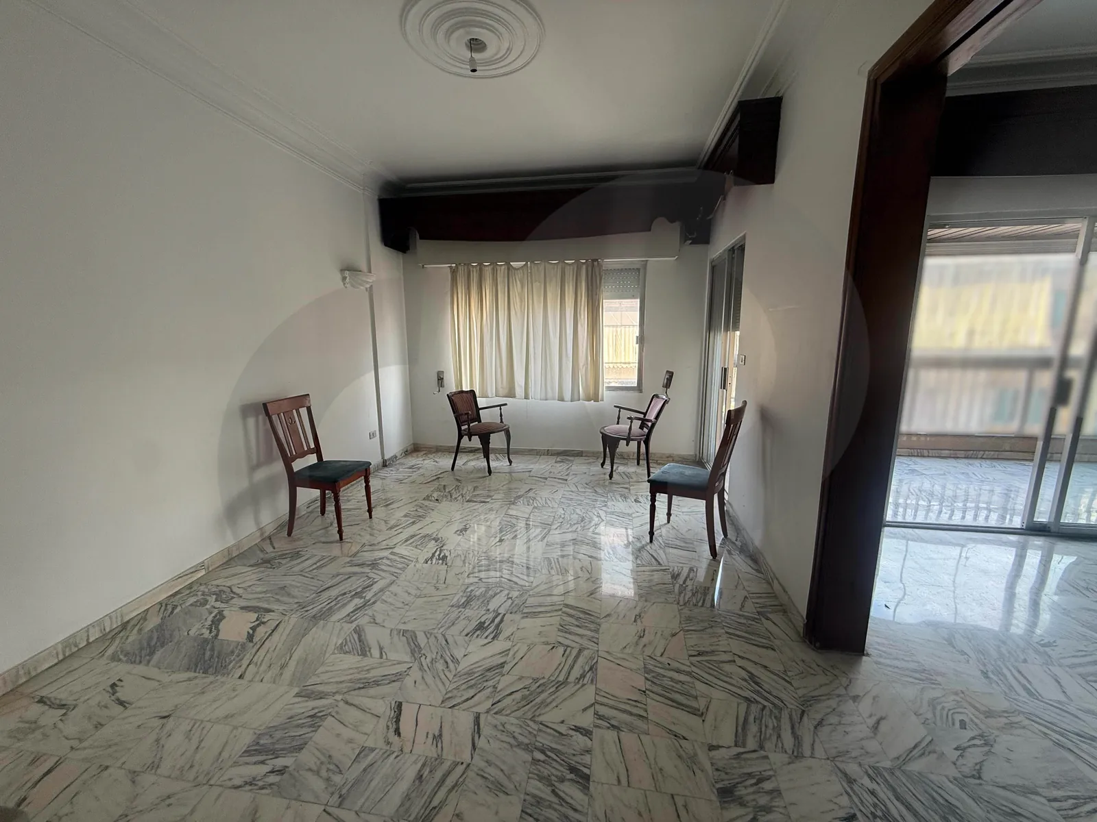 Apartment for Sale/well maintained building/RAS AL NABAA-BEIRUT — الصورة 2