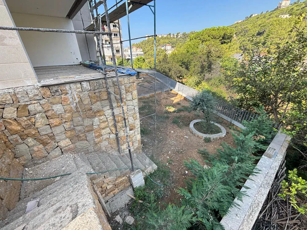 new project/prime location/amazing features/easy access/Wadi Chahrour,BAABDA — photo 2