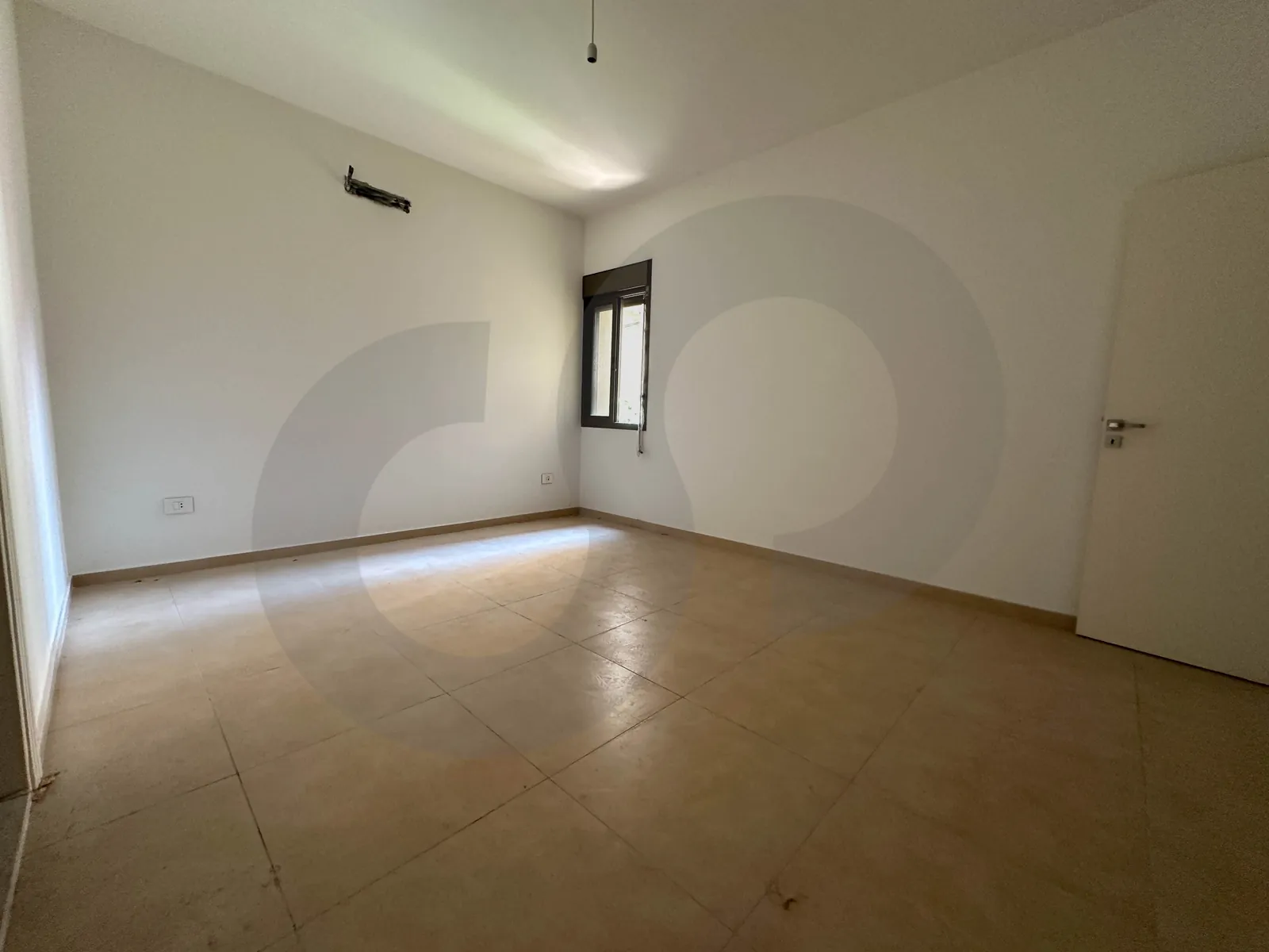 Spacious And Bright 190 SQM Apartment for Sale/Open view/BETCHAY-BAABDA — الصورة 2