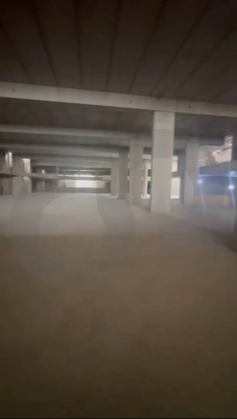 Warehouse or Showroom for rent/Prime Location/Direct on highway/AAMCHIT-JBEIL — الصورة 2