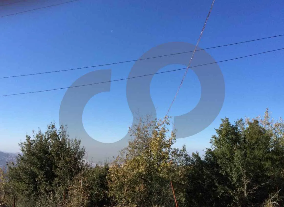 PRIME LAND IN RAYFOUN,KESEROUAN / Excellent road accessibility — الصورة 2