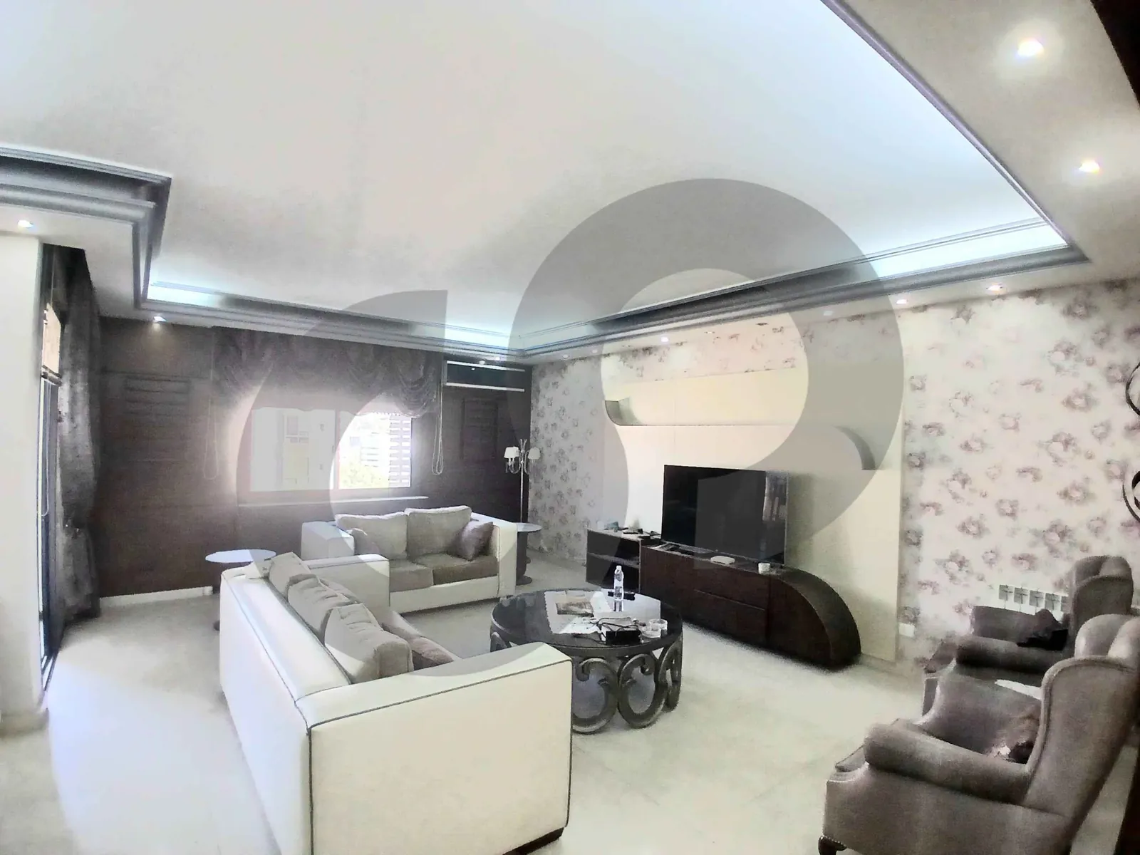 FULLY FURNISHED/Easy Access/highly desirable location in Ain El Remmaneh,BAABDA — الصورة 2