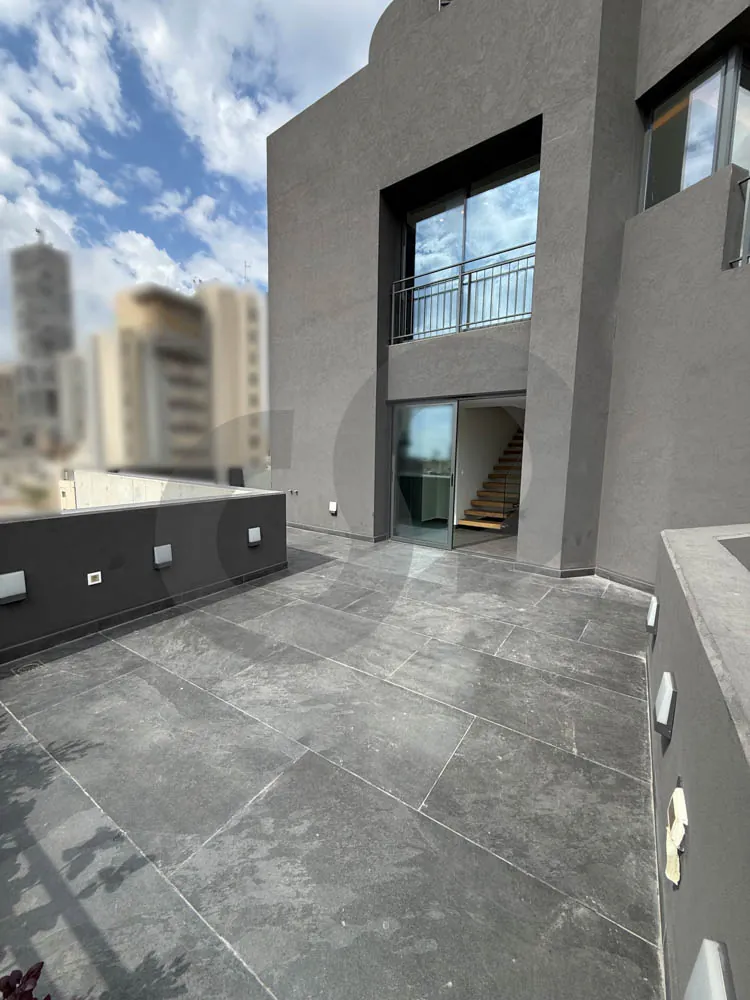 penthouse/refined luxury/living spaces/panoramic view/achrafieh,beirut — الصورة 2