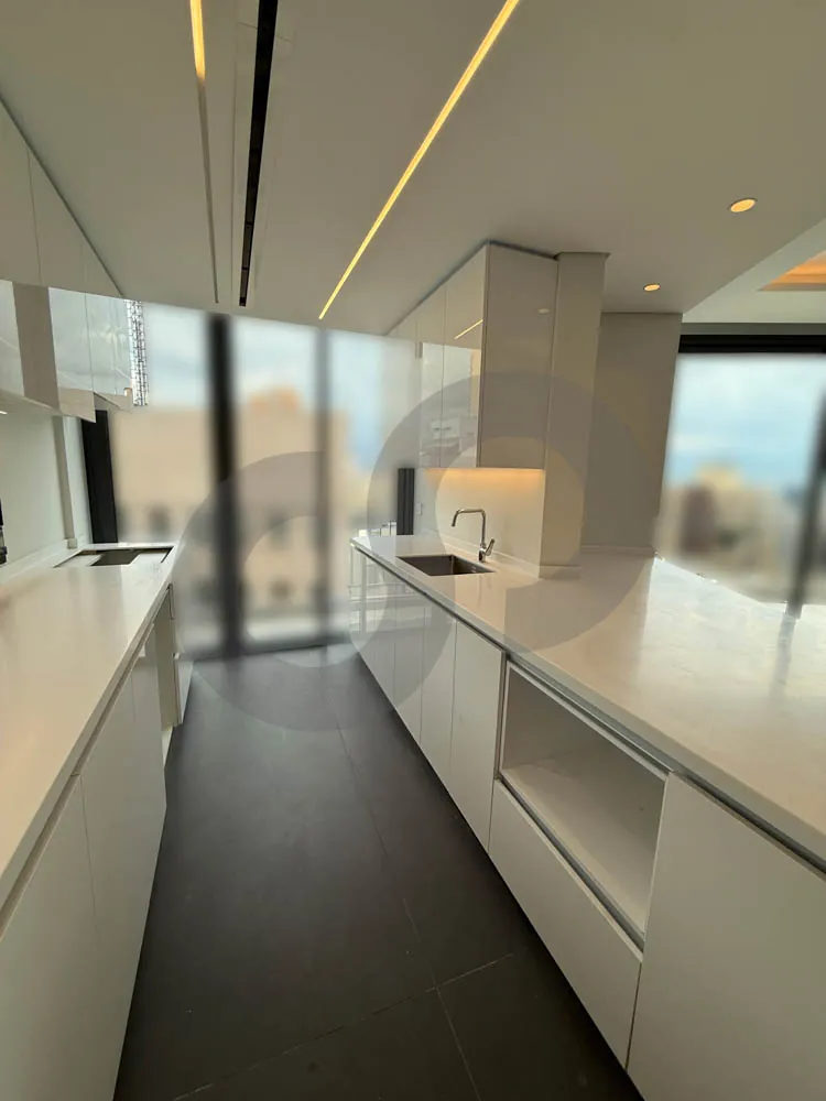 penthouse/refined luxury/living spaces/panoramic view/achrafieh,beirut — الصورة 3