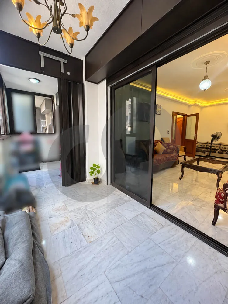 Well-maintained Building/prime location/Generator/ras el nabeh,beirut — الصورة 3