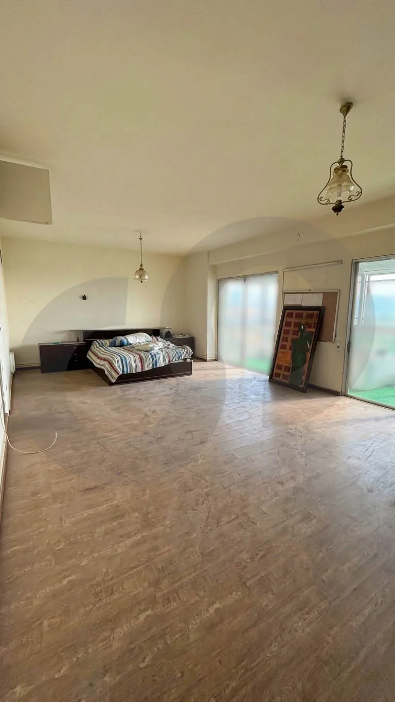 Spacious Apartment for sale/Needs Renovation/Panoramic View/AL MAARAD-TRIPOLI — الصورة 3
