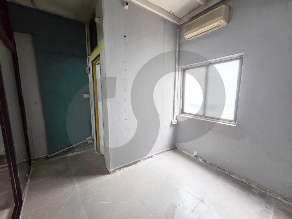 commercial shop/mezzanine /industrial zone/zouk mosbeh,keserouan — الصورة 3