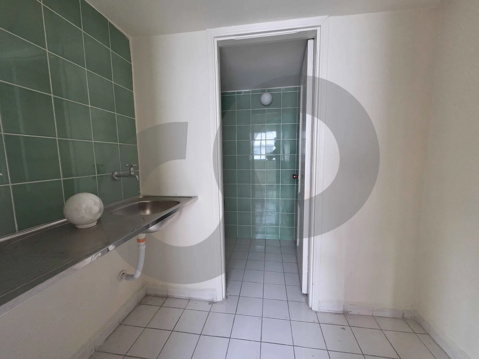 RENTAL OFFICE IN ZOUK MOSBEH,KESEROUAN / HIGHWAY SPOT — الصورة 3