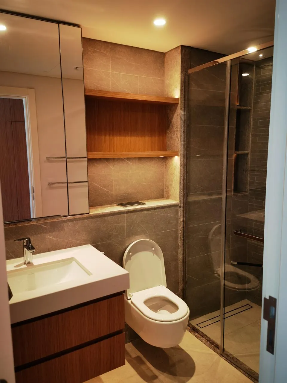 Prime Location, Apartment for Sale, Ellington House 2, 2 : — الصورة 3