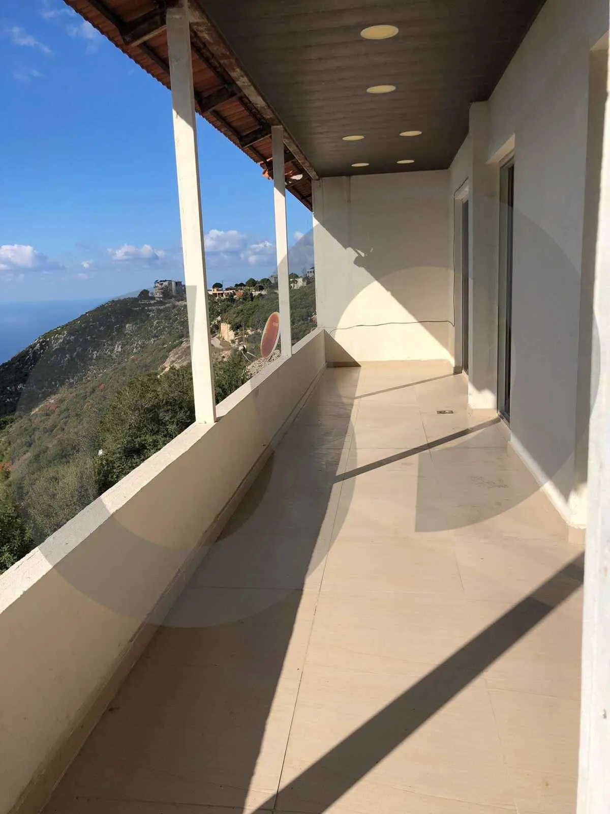Mountain and sea view/quiet and peaceful neighborhood/BREIJ,JBEIL — الصورة 3