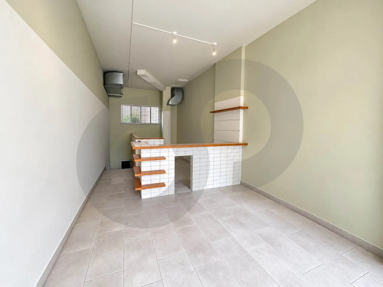 Shop for Sale/Easy access/Ready to move in/ACHRAFIEH-BEIRUT — الصورة 3