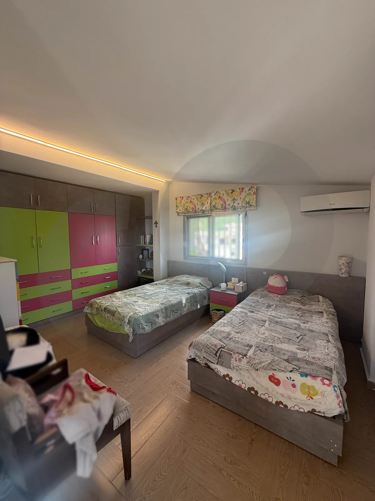 Duplex Apartment for Sale/Fully renovated And furnished/Prime location/BOUAR-KESEROUAN — الصورة 3