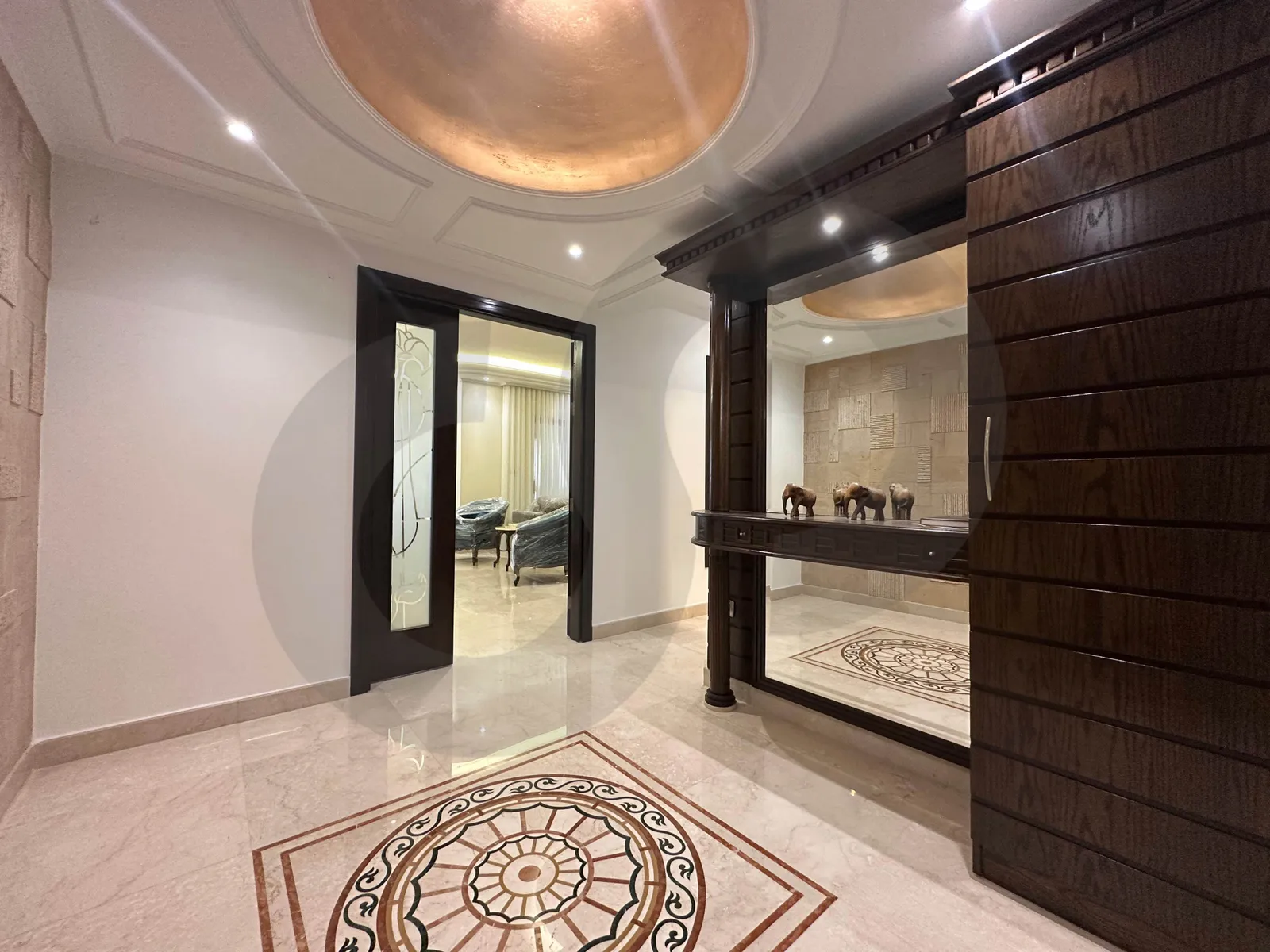 Apartment for Rent/Fully furnished/ Renovated/Main road /HAMRA-BEIRUT — photo 2