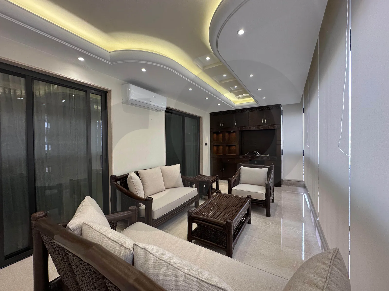Apartment for Rent/Fully furnished/ Renovated/Main road /HAMRA-BEIRUT — photo 3