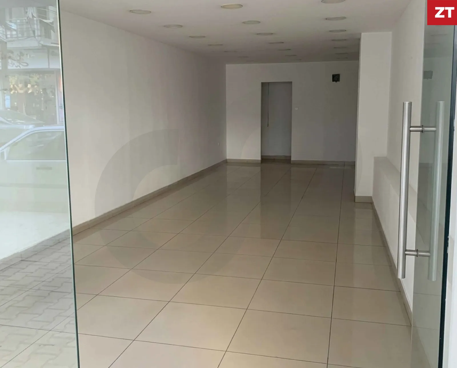 3 FLOORS SHOP/very active location in TRIPOLI,mar maroun street